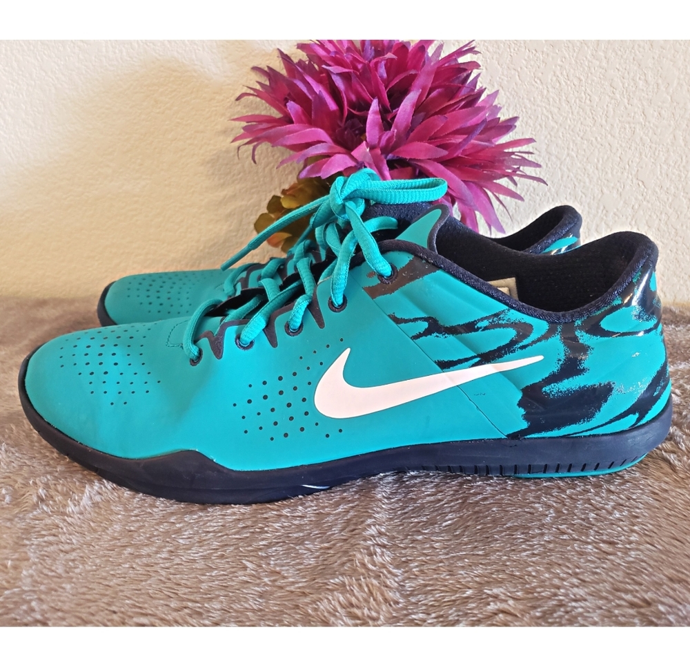 Nike Fitsole Sneakers - Picture 5 of 8
